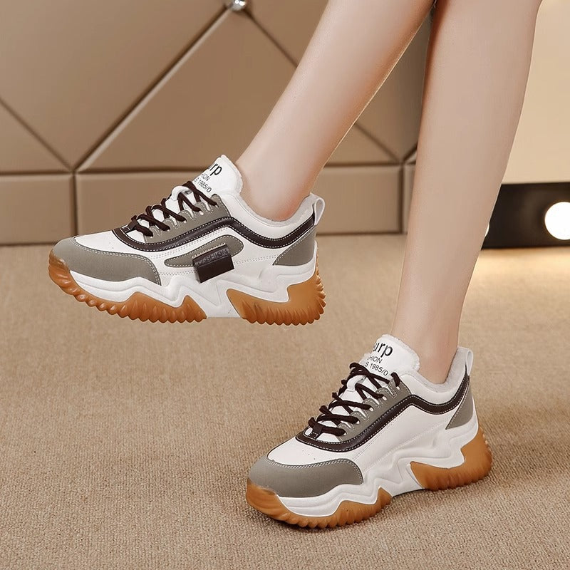 🔥 50% zniżki tylko dziś! Nie przegap! ⏰ Ergonomicznie zaprojektowane buty ortopedyczne – zapewniają naturalne wsparcie łuku stopy 👞 Skutecznie łagodzą ból stóp